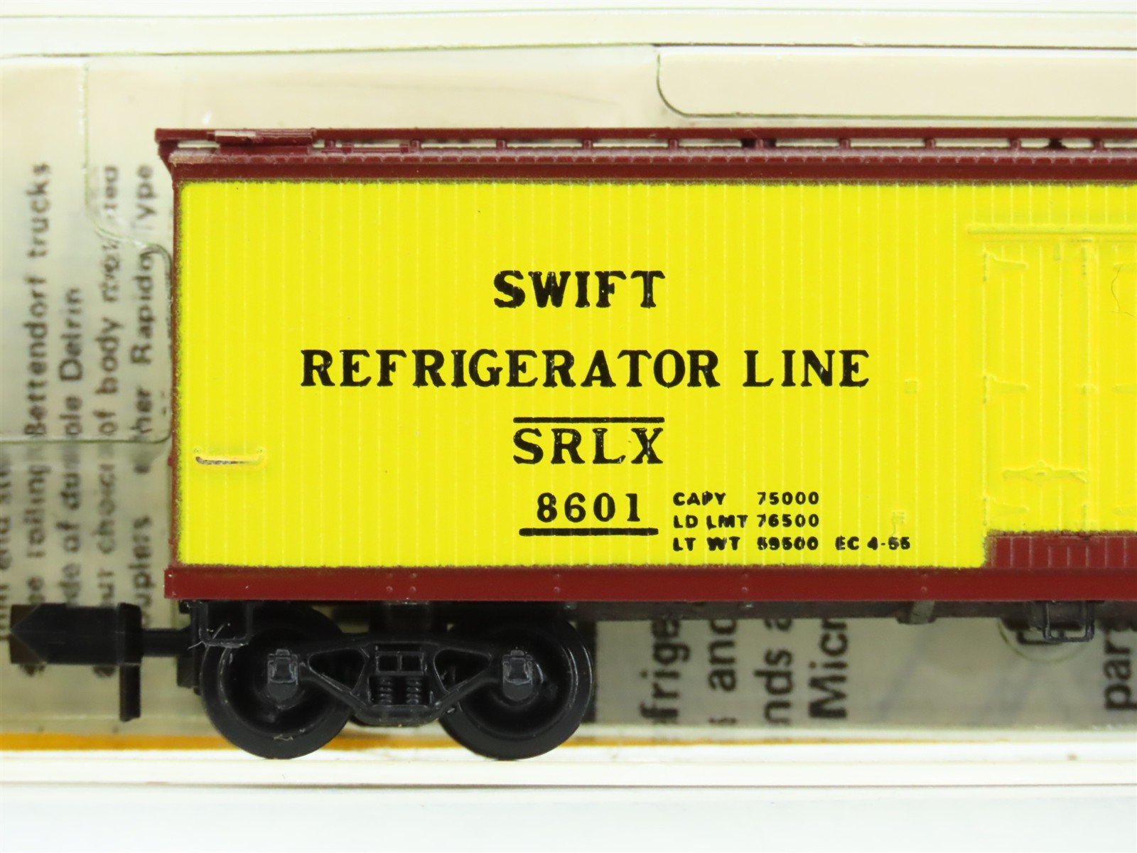 N Micro-Trains MTL/Kadee 47070 SRLX Swift Refrigerator 40' Reefer Car #8601