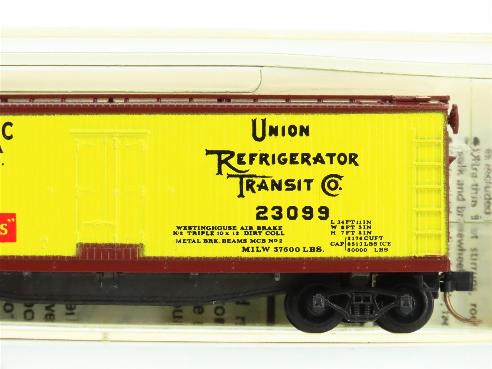 N Micro-Trains MTL/Kadee 47070 SRLX Swift Refrigerator 40' Reefer Car #8601