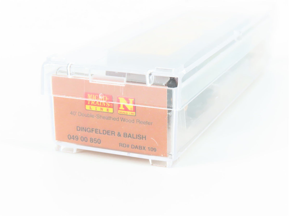 N Scale Micro-Trains MTL 04900850 DABX Dingfelder &amp; Balish 40&#39; Wood Reefer #109