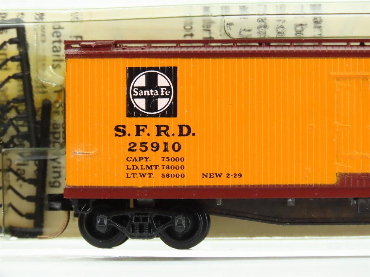 N Scale Micro-Trains MTL/Kadee 47050 SFRD Santa Fe 40&#39; Reefer Car #25910