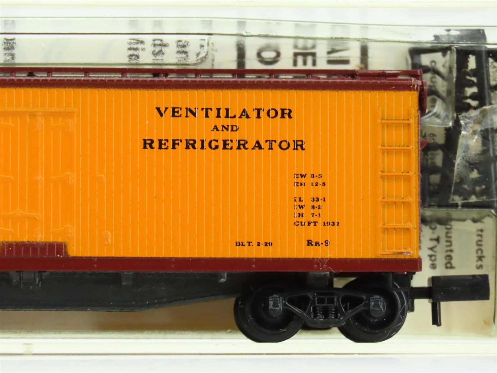 N Scale Micro-Trains MTL/Kadee 47051 SFRD Santa Fe 40' Reefer Car #25910