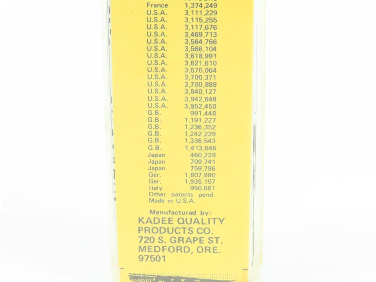 N Scale Micro-Trains MTL/Kadee 47051 SFRD Santa Fe 40&#39; Reefer Car #25910
