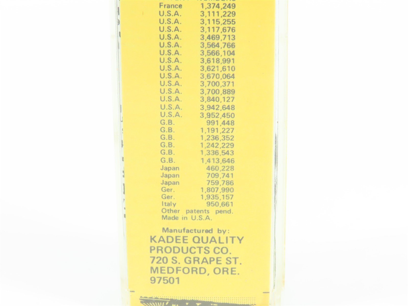 N Scale Micro-Trains MTL/Kadee 47051 SFRD Santa Fe 40' Reefer Car #25910