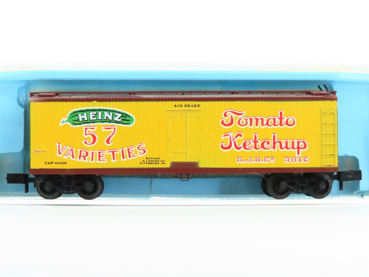 N Micro-Trains MTL/Kadee 47021 HJHC Heinz Ketchup 57 40&#39; Reefer Car #3016