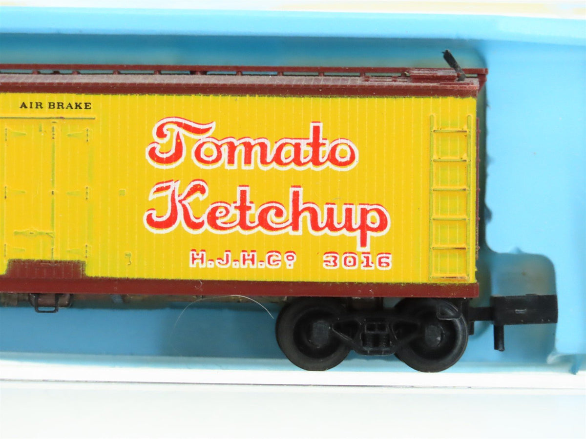 N Micro-Trains MTL/Kadee 47021 HJHC Heinz Ketchup 57 40&#39; Reefer Car #3016