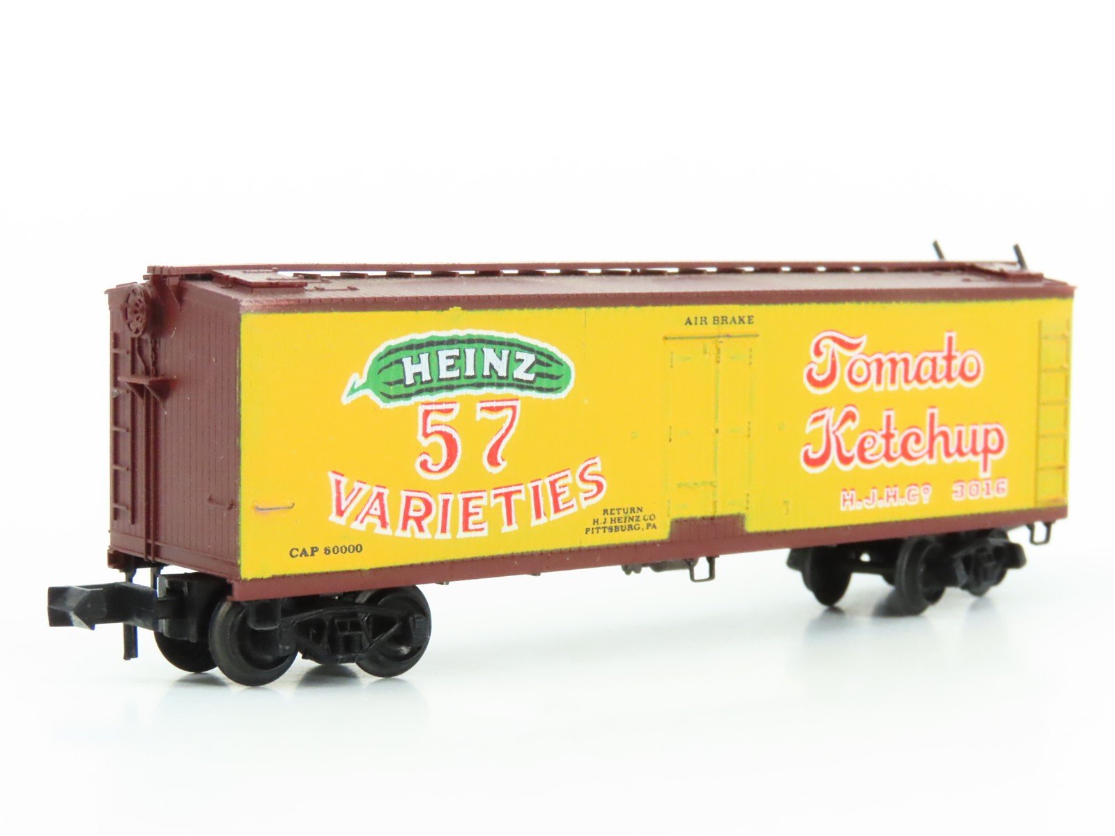 N Micro-Trains MTL/Kadee 47021 HJHC Heinz Ketchup 57 40' Reefer Car #3016