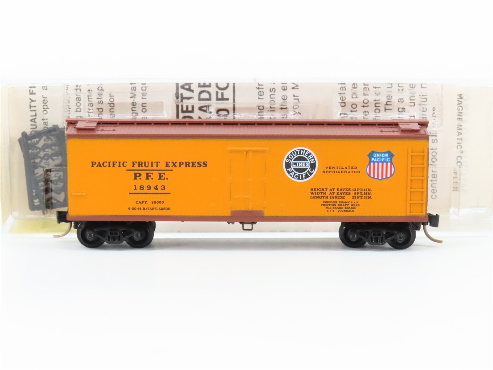 N Kadee Micro-Trains MTL 47060 SP UP PFE Pacific Fruit Express 40' Reefer #18943