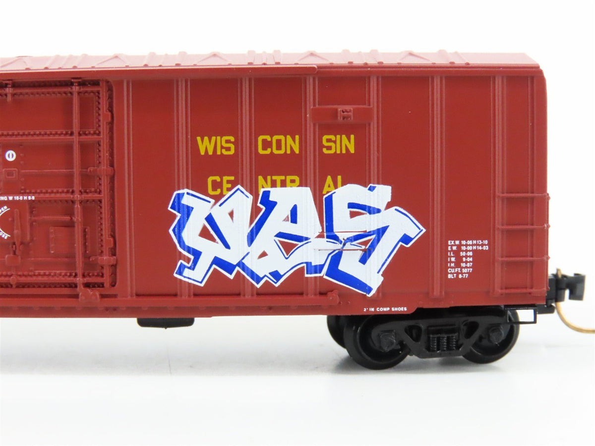 N Scale Micro-Trains MTL GCS WC Wisconsin Central Boxcar #27663 w/ Graffiti