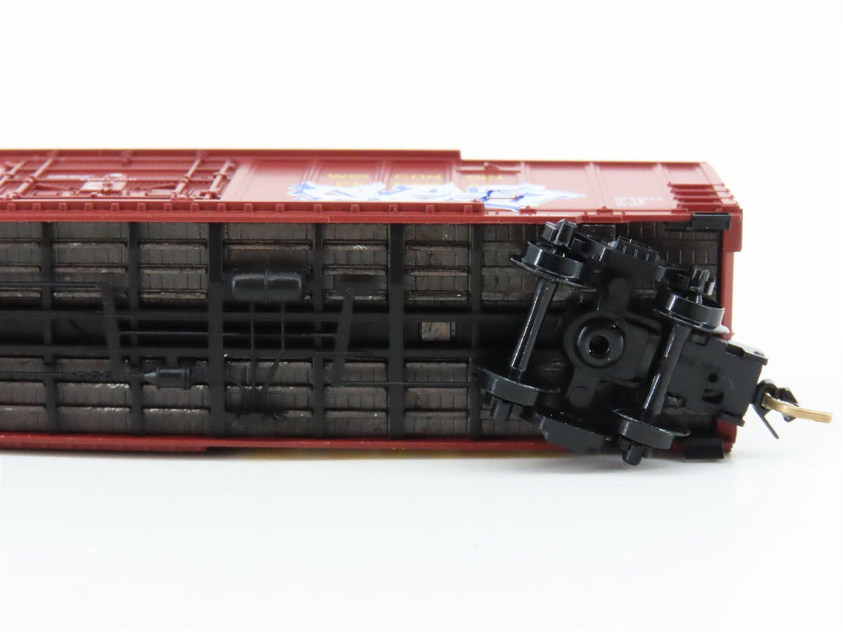 N Scale Micro-Trains MTL GCS WC Wisconsin Central Boxcar #27663 w/ Graffiti