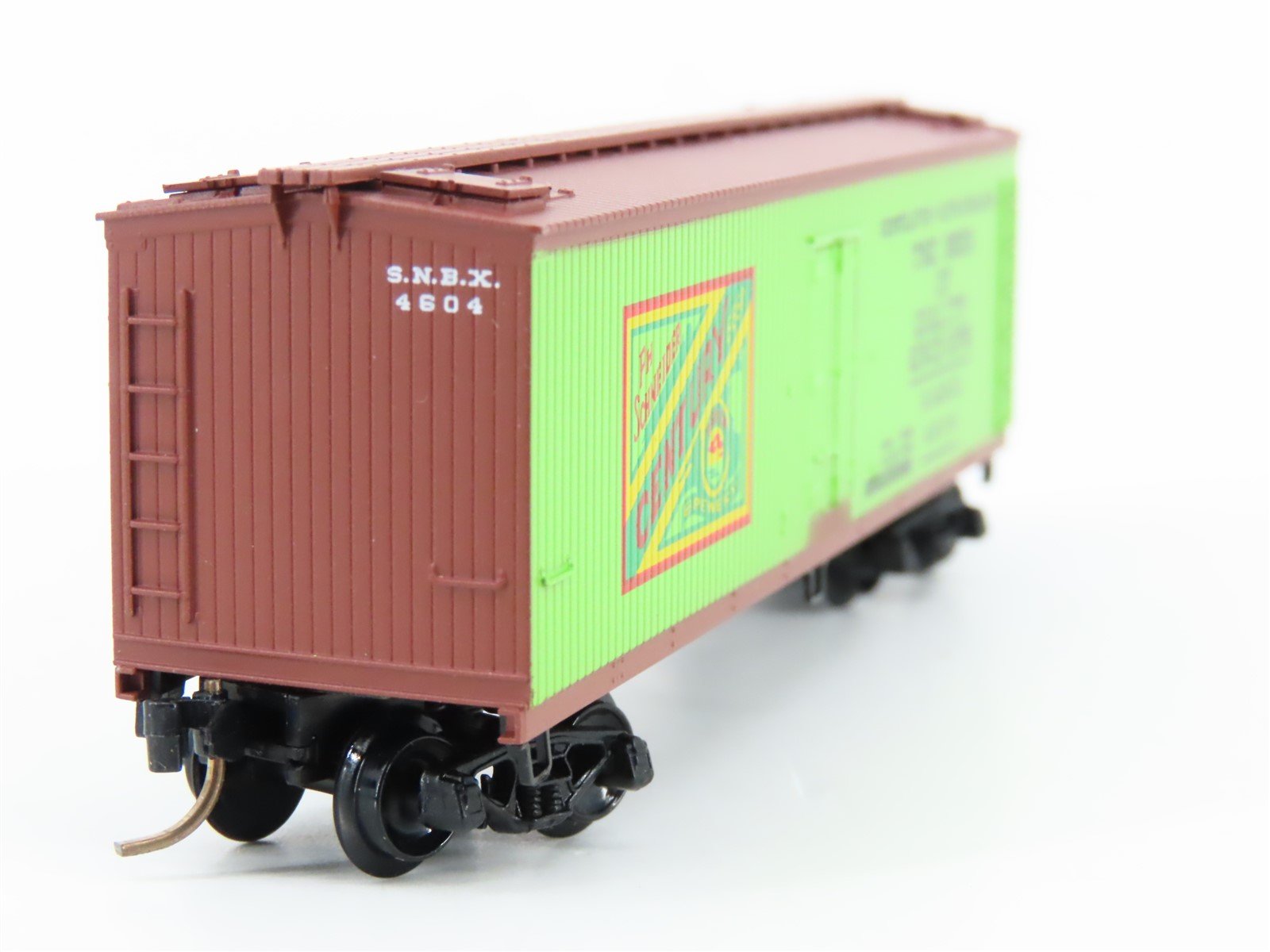 N Scale Kadee Micro-Trains MTL 47090 SNBX Century Beer 40' Wood Reefer #4604