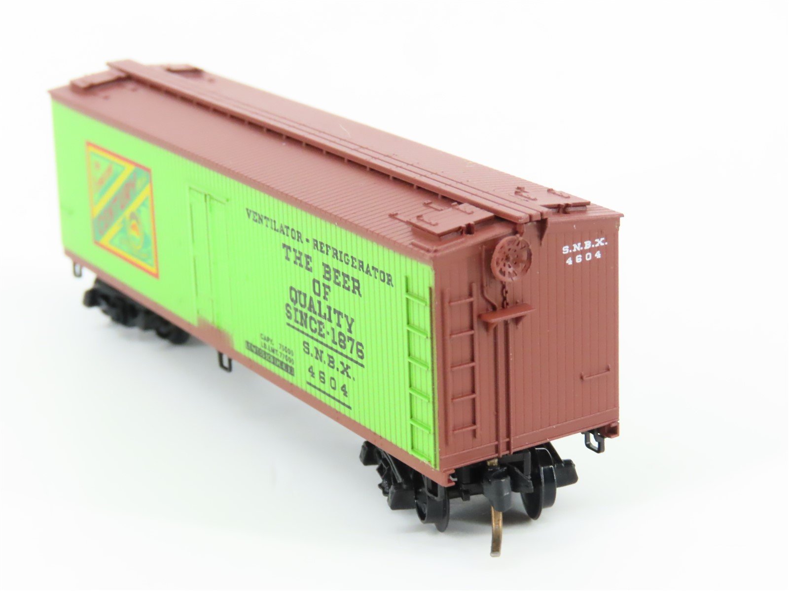 N Scale Kadee Micro-Trains MTL 47090 SNBX Century Beer 40' Wood Reefer #4604