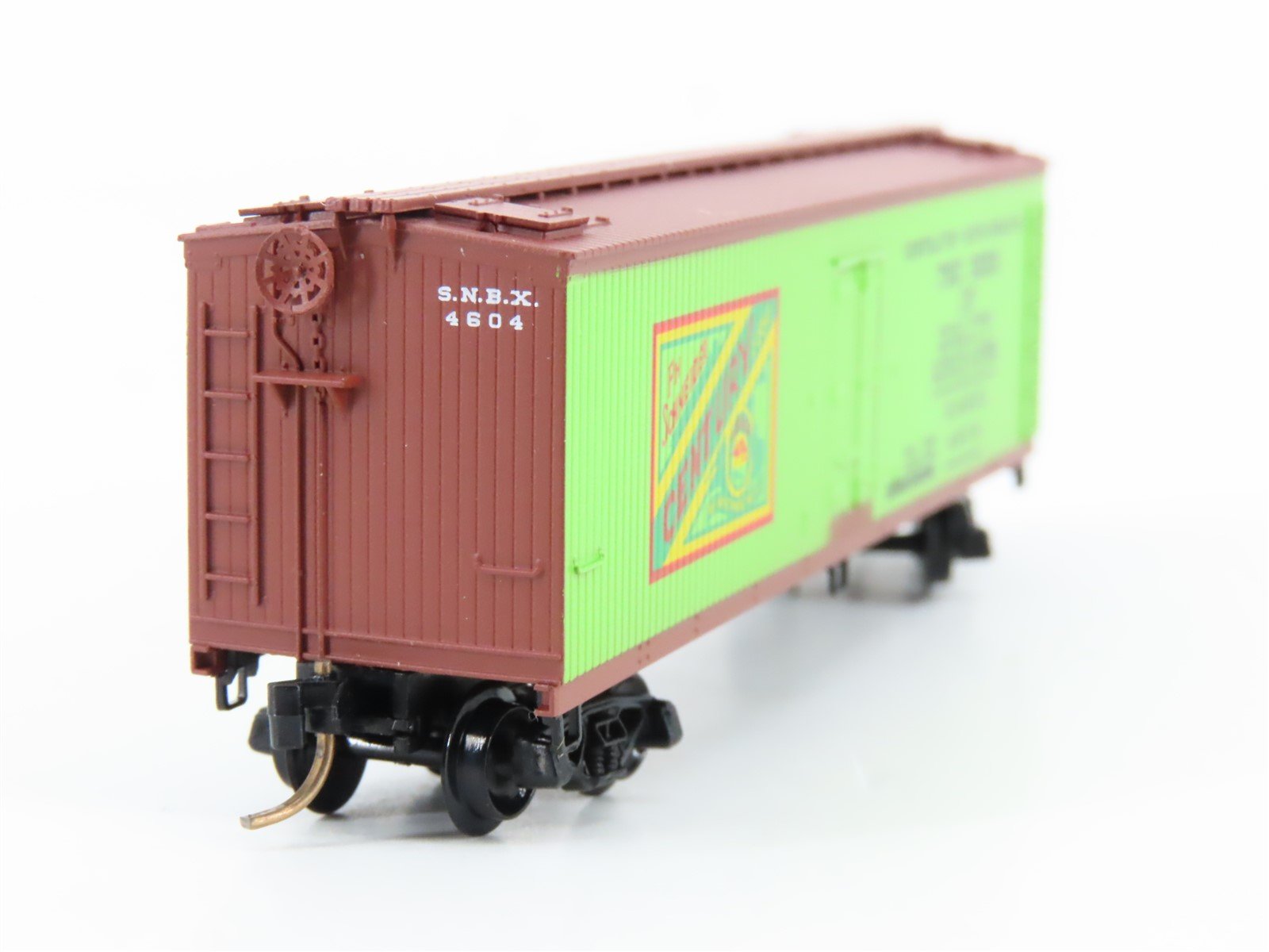 N Scale Kadee Micro-Trains MTL 47090 SNBX Century Beer 40' Wood Reefer #4604