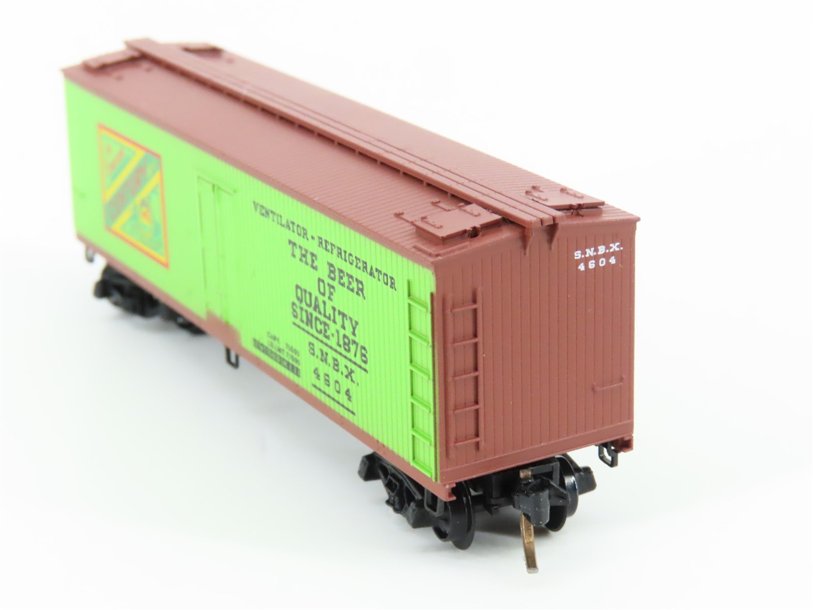 N Scale Kadee Micro-Trains MTL 47090 SNBX Century Beer 40' Wood Reefer #4604