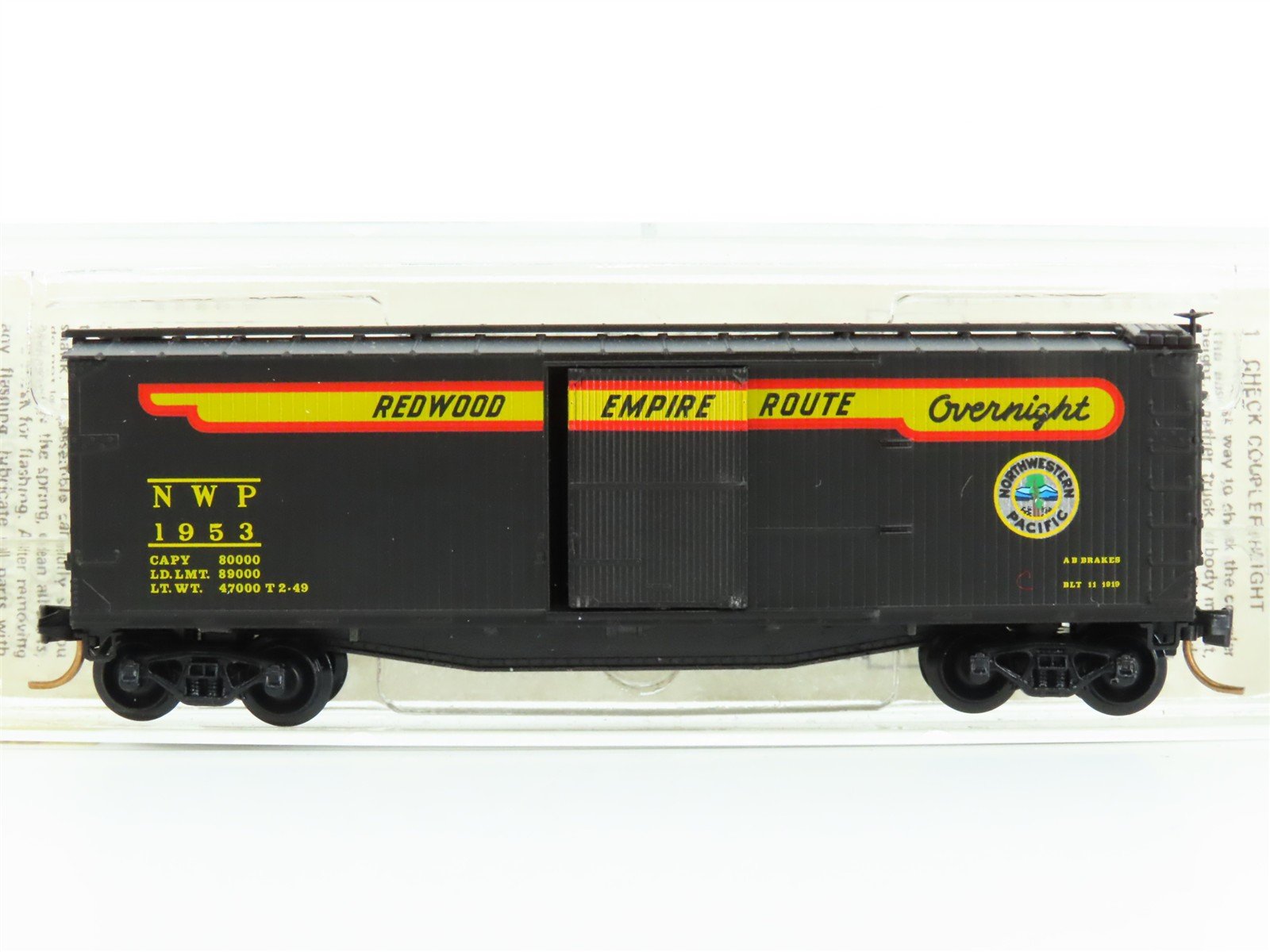 N Micro-Trains MTL/Kadee 39100 NWP Northwestern Pacific 40' Wood Reefer #1953