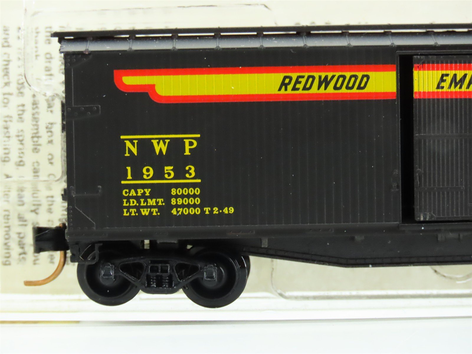 N Micro-Trains MTL/Kadee 39100 NWP Northwestern Pacific 40' Wood Reefer #1953