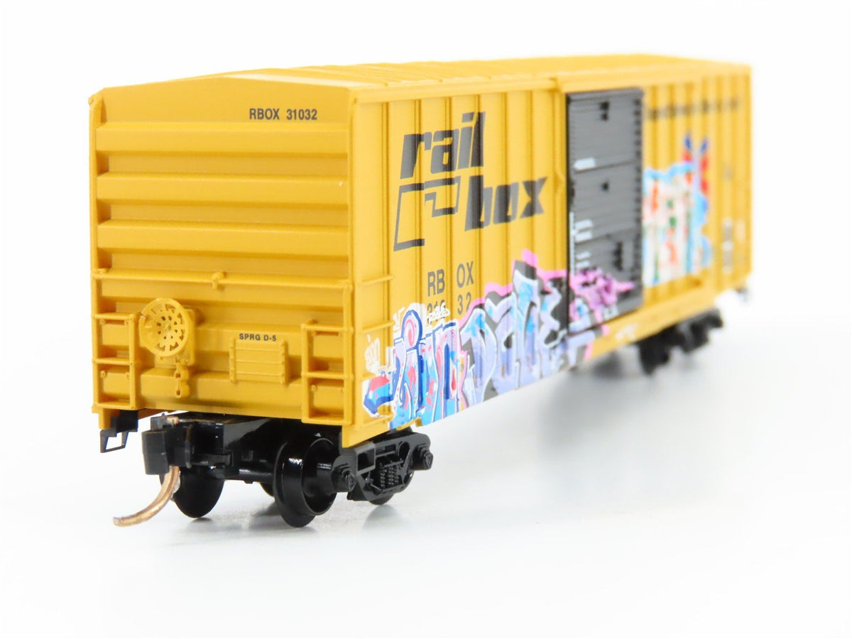 N Scale Micro-Trains MTL GCS RBOX Railbox &quot;Blue Bird&quot; Boxcar #31032 w/ Graffiti