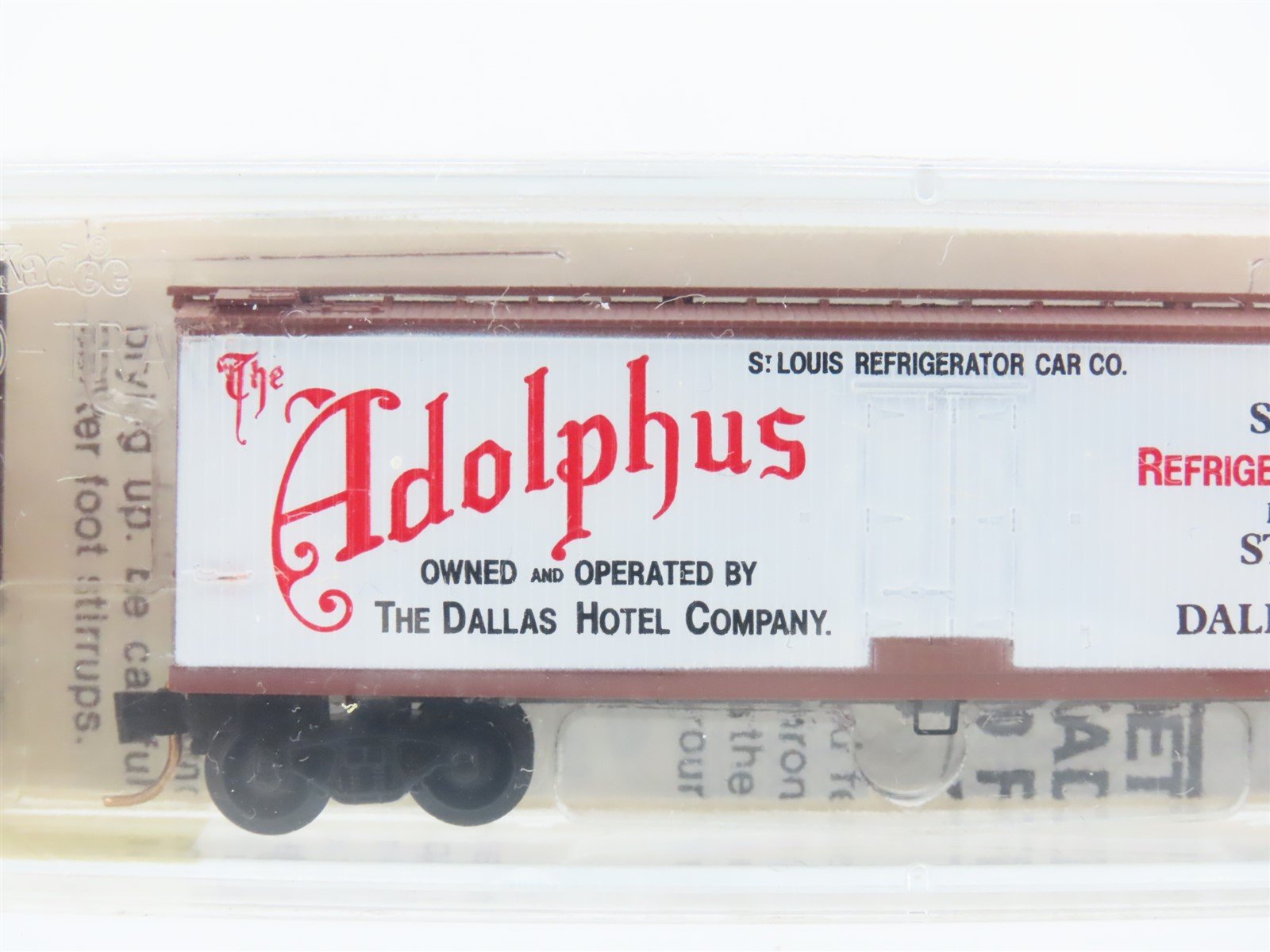 N Scale Kadee Micro-Trains MTL 47130 The Adolphus 40' Reefer #2198 - Sealed