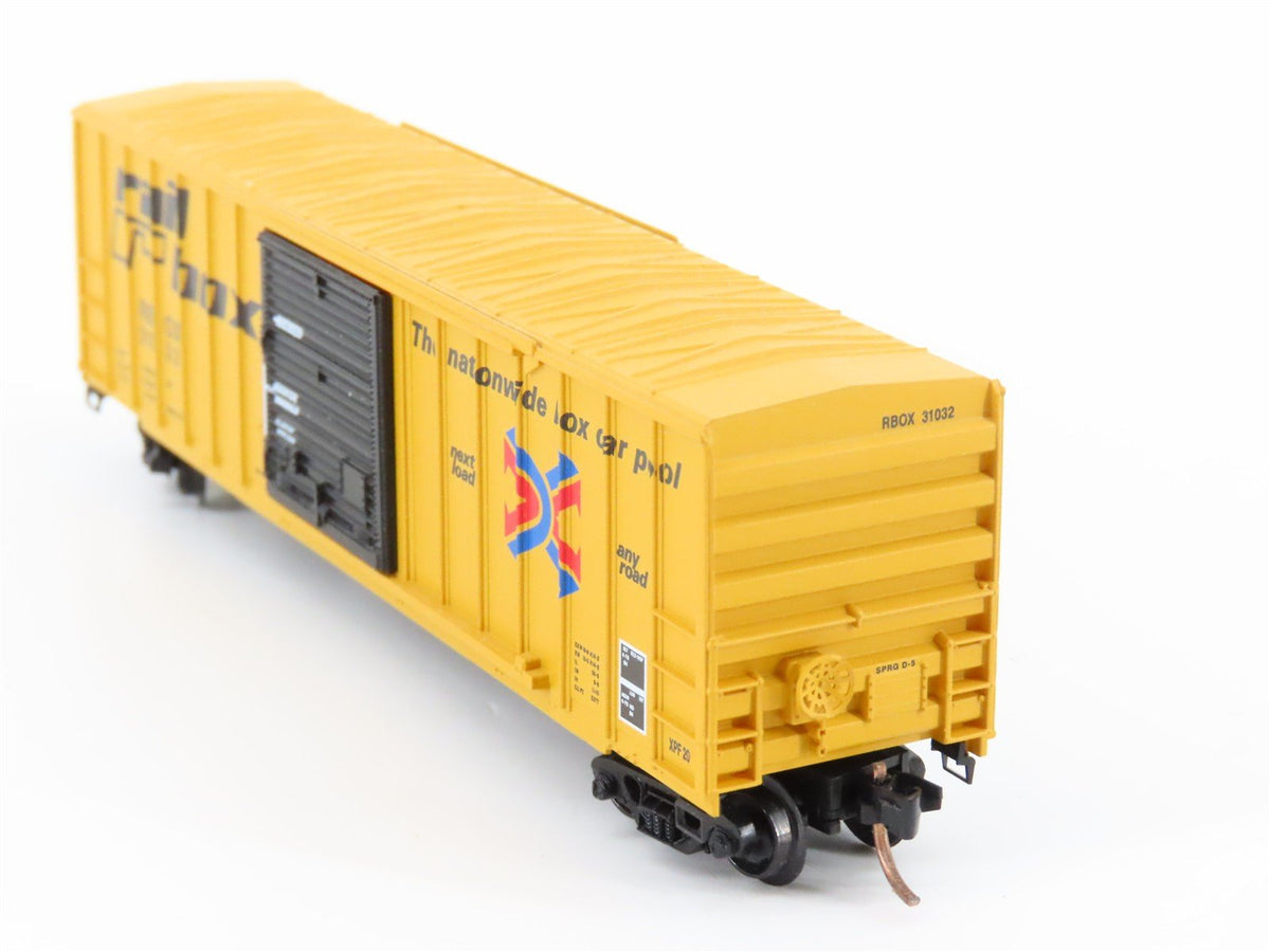 N Scale Micro-Trains MTL GCS RBOX Railbox &quot;Blue Bird&quot; Boxcar #31032 w/ Graffiti