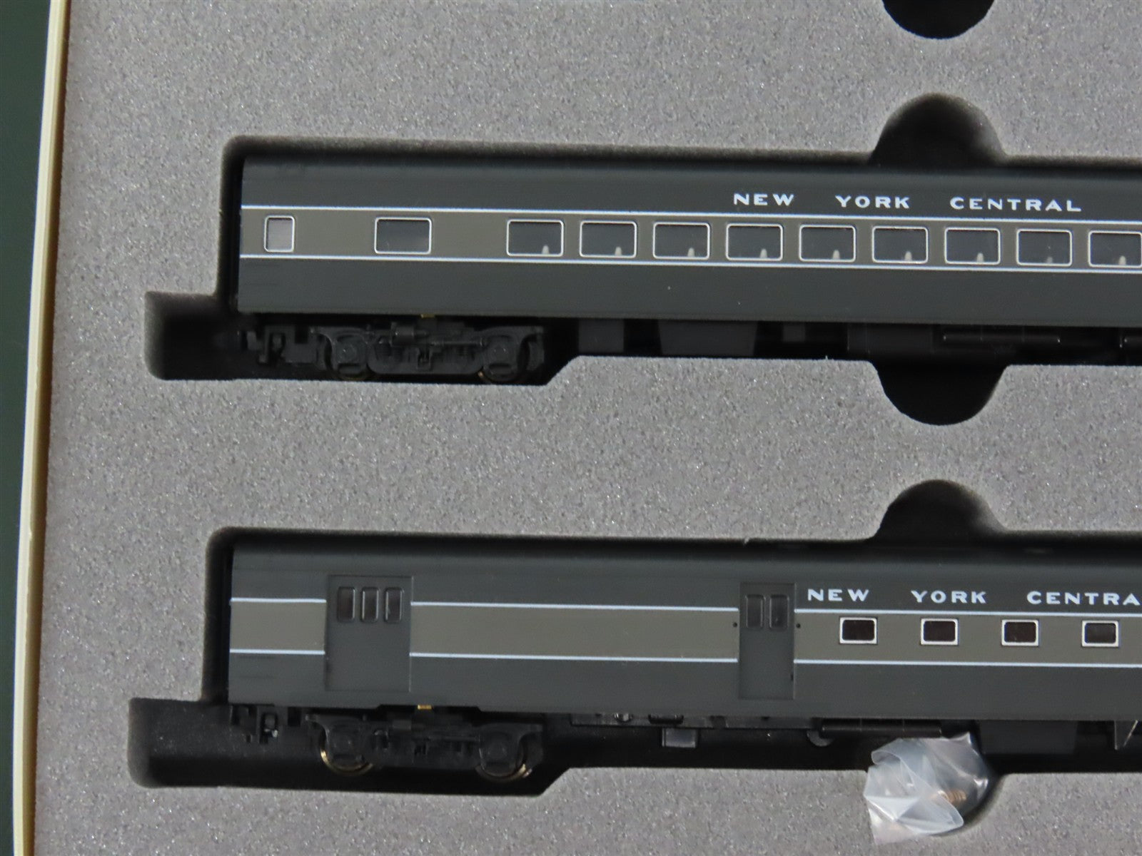 N Scale KATO 106-013 NYC New York Central Smooth Side Passenger 6-Car Set