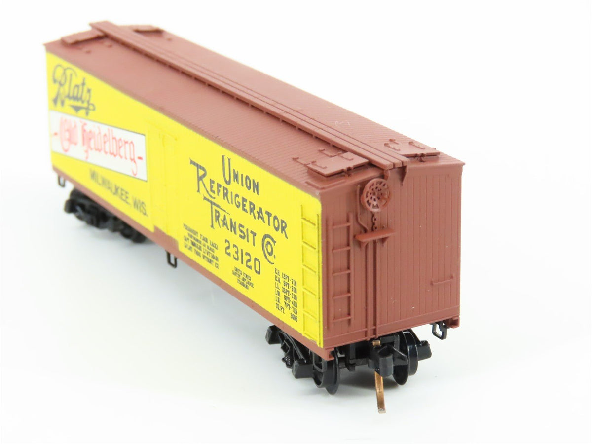 N Scale Kadee Micro-Trains MTL 47120 URTC Blatz Old Heidelberg 40&#39; Reefer #23120