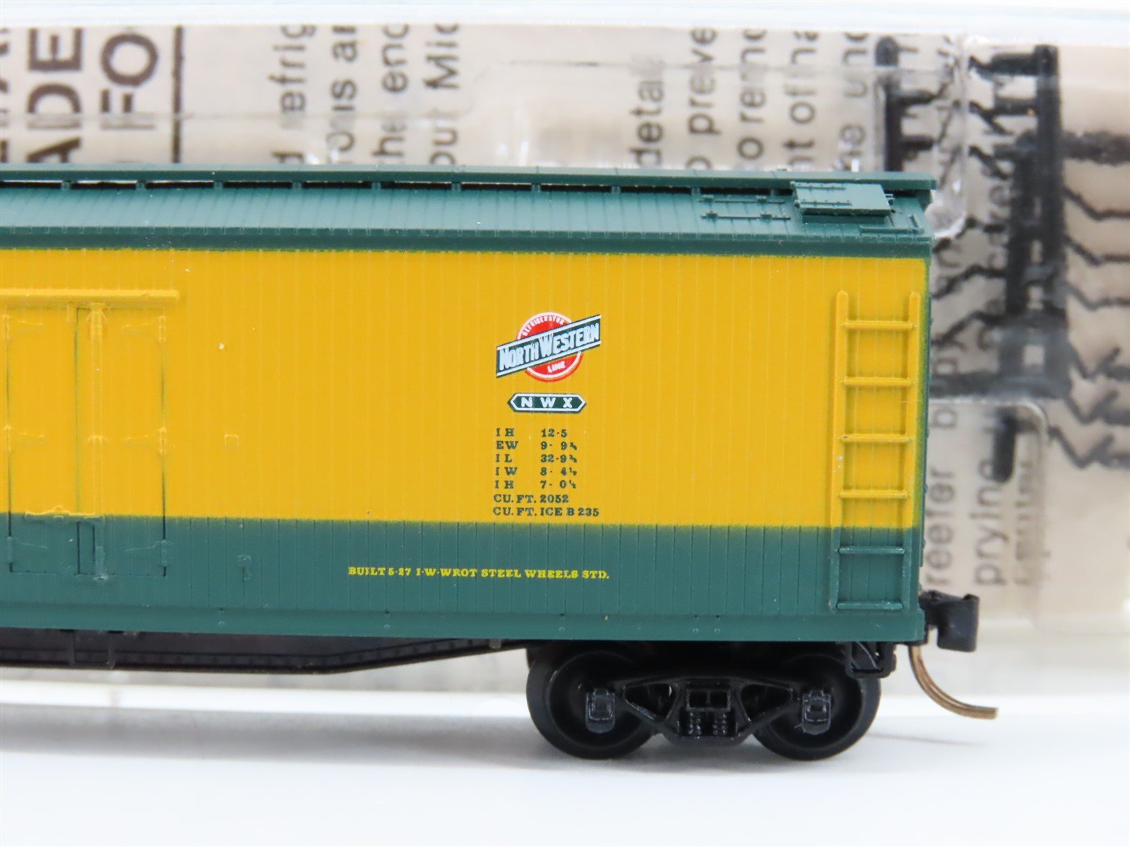 N Scale Kadee Micro-Trains MTL 49270 NWX North Western 40' Wood Reefer #15269