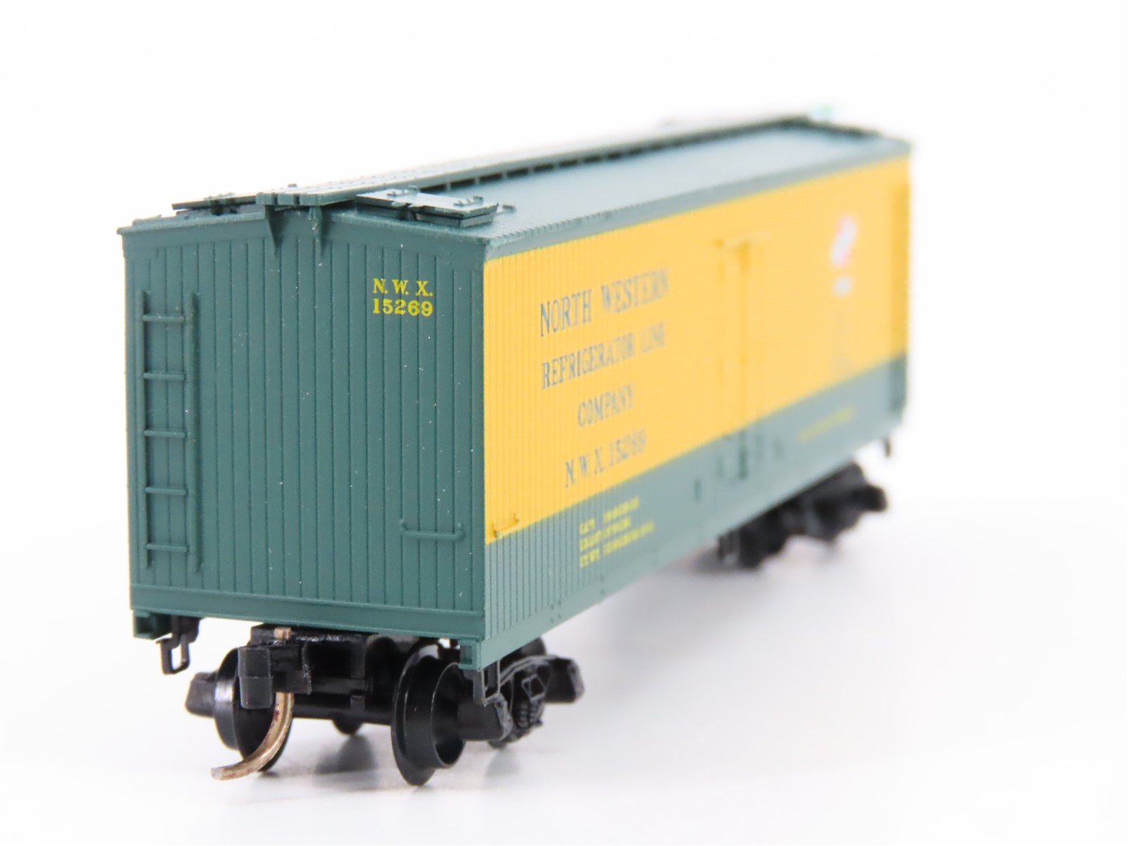 N Scale Kadee Micro-Trains MTL 49270 NWX North Western 40' Wood Reefer #15269