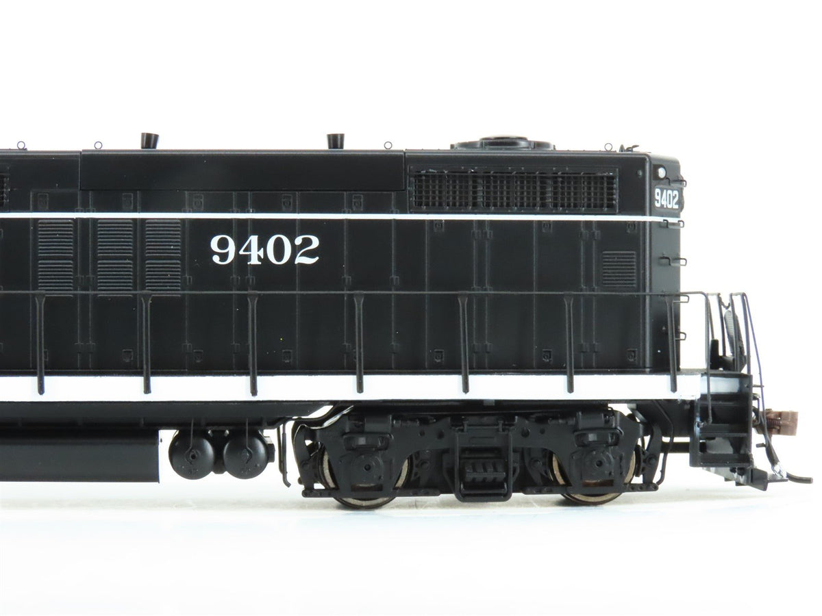 HO Athearn Genesis ATHG30709 IC Illinois Central GP18 Diesel #9402 w/DCC &amp; Sound