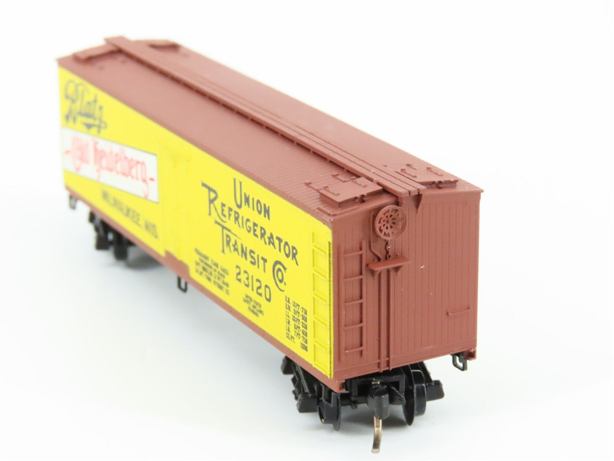 N Scale Kadee Micro-Trains MTL 47120 URTC Blatz Old Heidelberg 40&#39; Reefer #23120