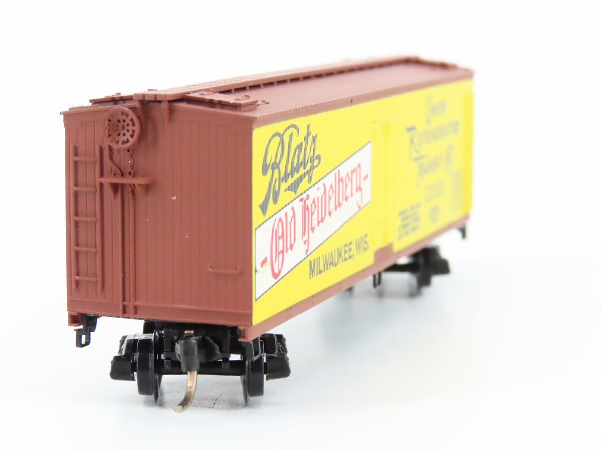 N Scale Kadee Micro-Trains MTL 47120 URTC Blatz Old Heidelberg 40&#39; Reefer #23120
