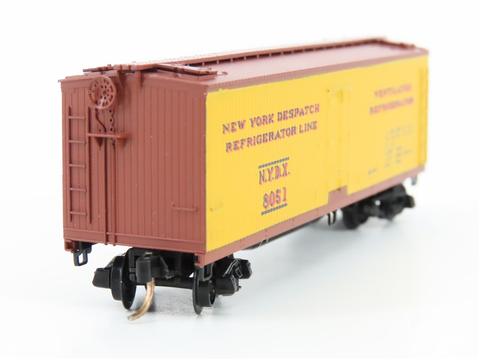 N Scale Kadee Micro-Trains MTL 47080 NYDX New York Despatch 40' Reefer #8051