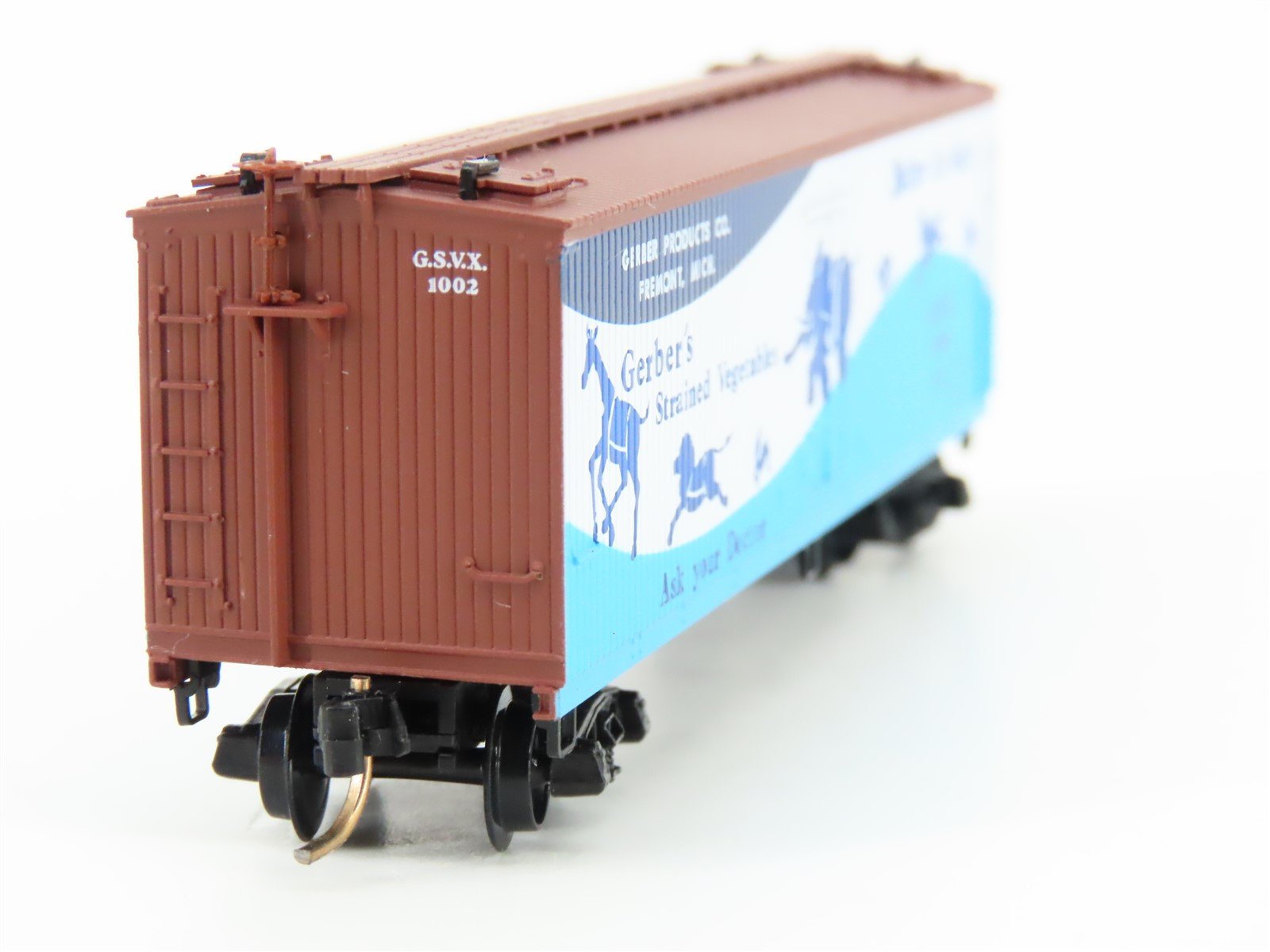 N Scale Kadee Micro-Trains MTL 49330 GSVX Gerber 40' Wood Reefer #1002