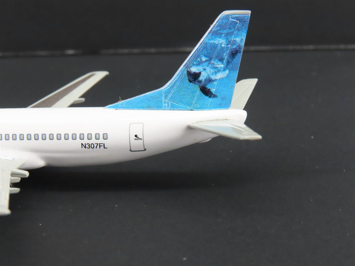 1:400 Dragon Wings Premiere 55138 Die-Cast Frontier Boeing 737-36Q Airliner
