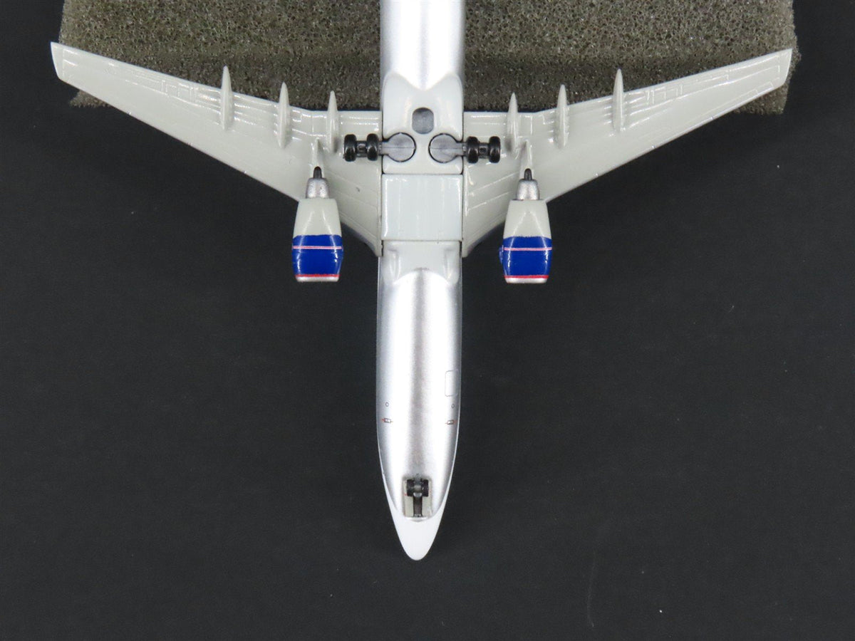 1:400 Dragon Wings Premiere 55246 Die-Cast Delta Shuttle Boeing 737-832 Airliner