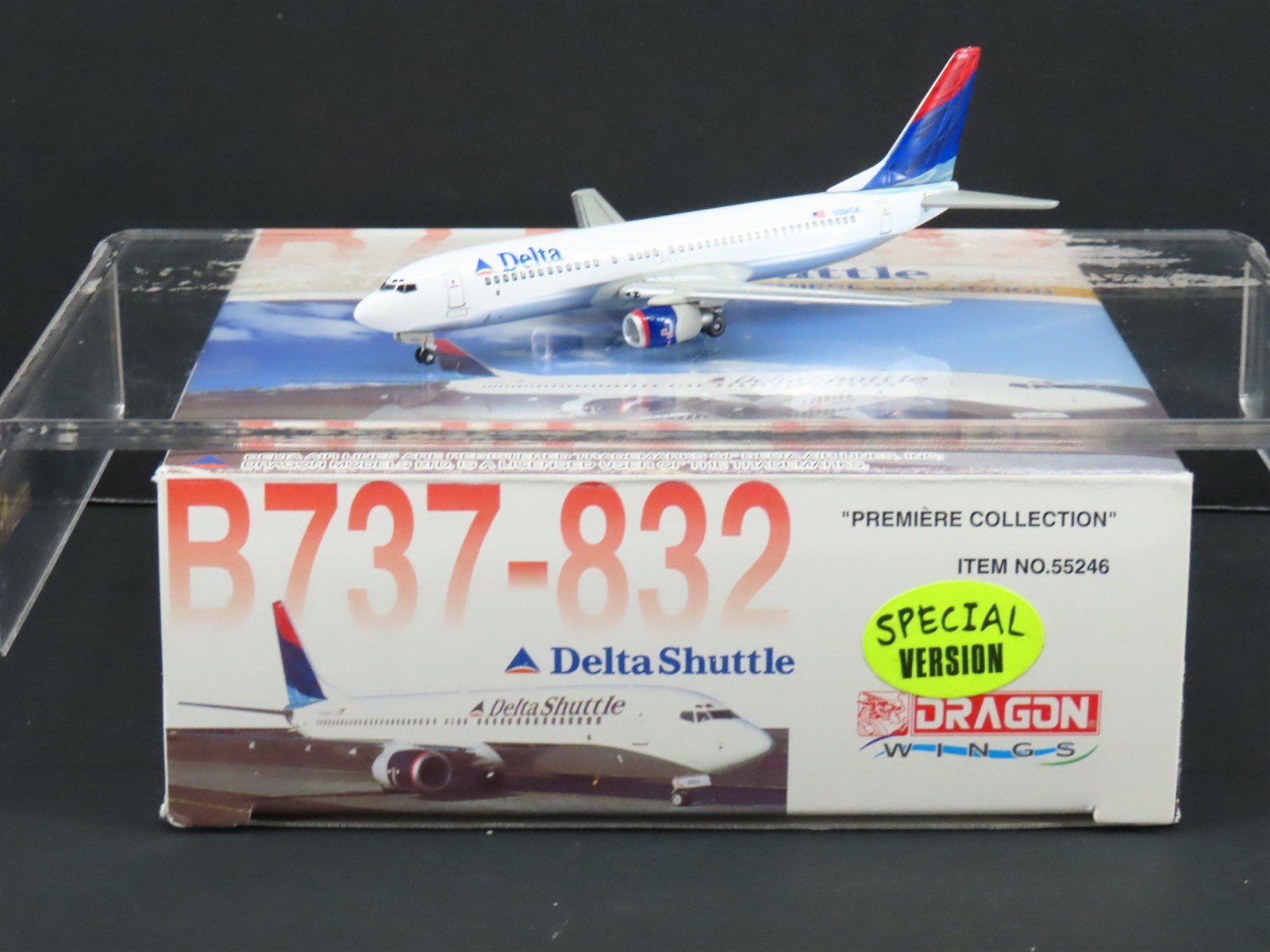 1:400 Dragon Wings Premiere 55246 Die-Cast Delta Shuttle Boeing 737-832 Airliner