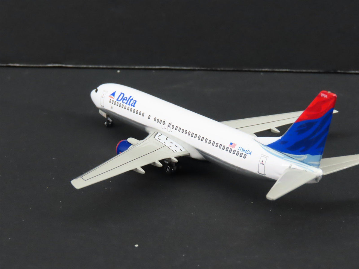 1:400 Dragon Wings Premiere 55246 Die-Cast Delta Shuttle Boeing 737-832 Airliner