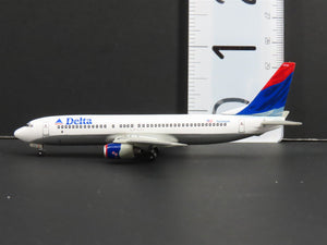 1:400 Dragon Wings Premiere 55246 Die-Cast Delta Shuttle Boeing 737-832 Airliner