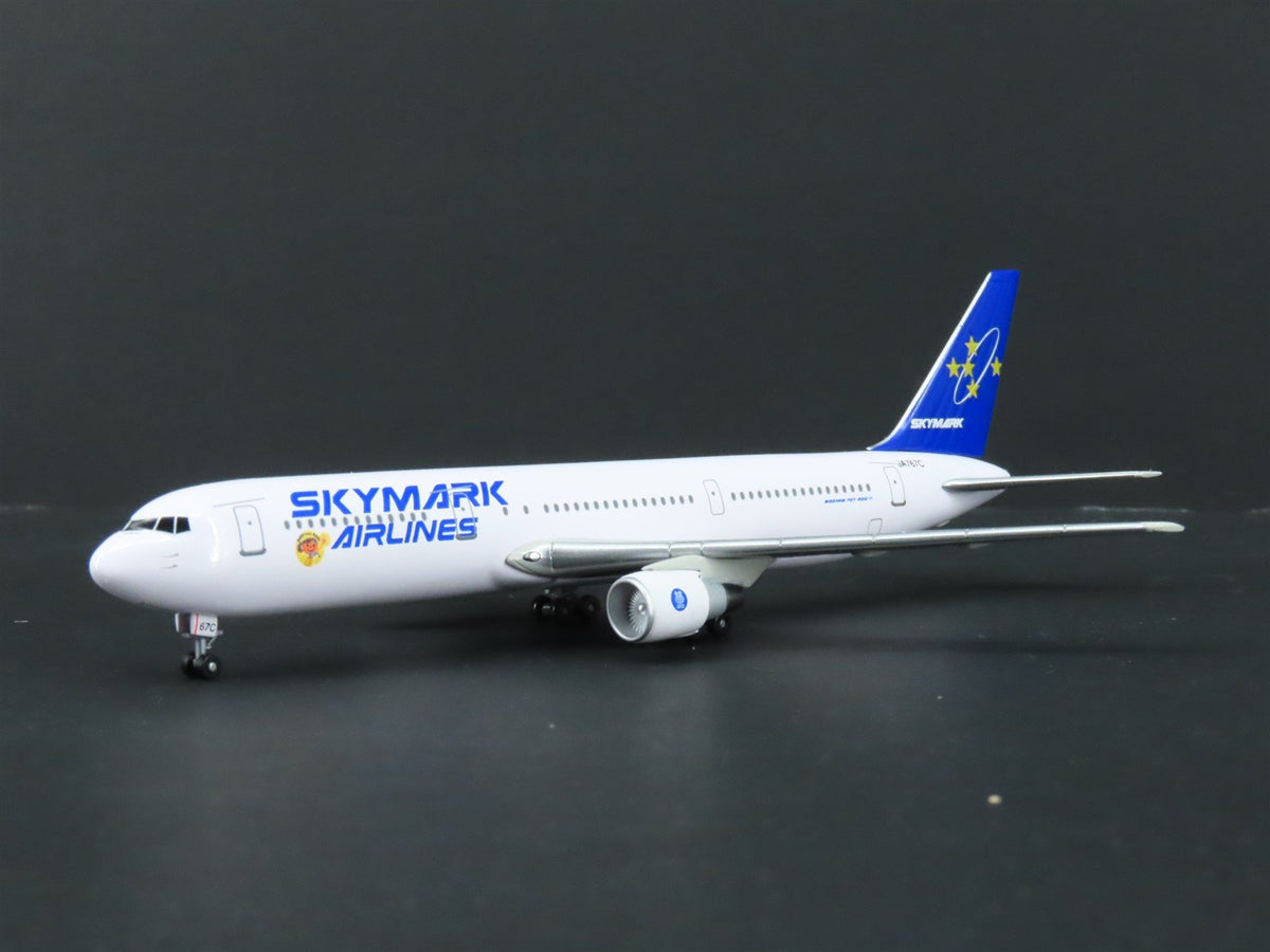 1:400 Dragon Wings Premiere 55374 Die-Cast Skymark Airlines B767-300 Airliner