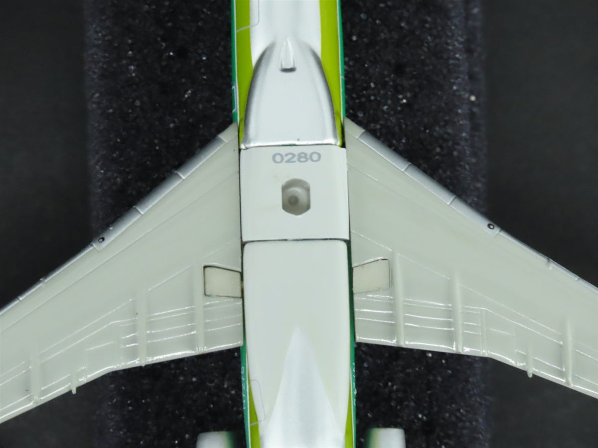 1:400 JETX Millennium Series JX034 Die-Cast Braniff B727-100 Airliner