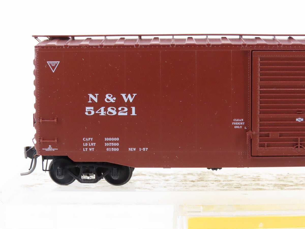 HO Scale Kadee 6005 N&amp;W Norfolk &amp; Western 50&#39; Single Door Box Car #54821