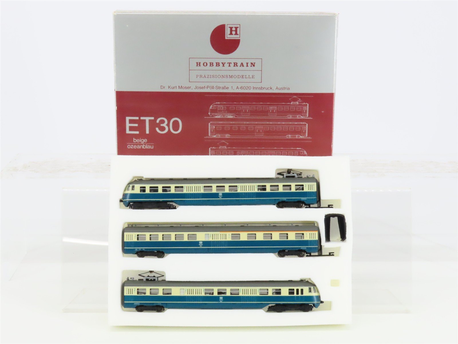 N Scale Hobbytrain / KATO 1432 DB German ET30 Electric Rail Car 3-Unit Set