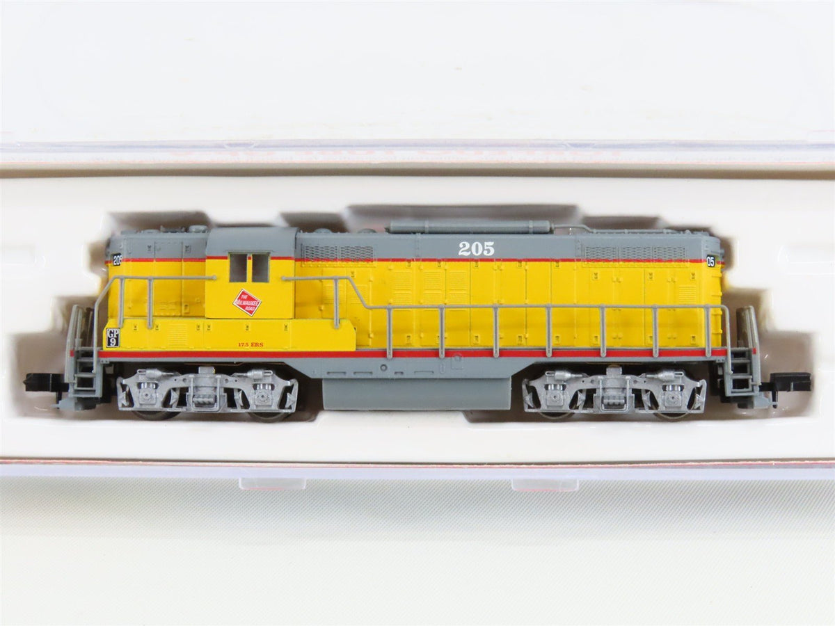 N Scale Atlas 48411 MILW MIlwaukee Road &quot;UP Paint&quot; EMD GP9TT Diesel #205