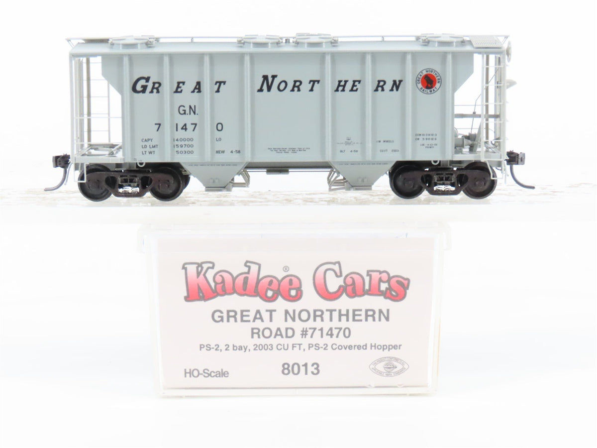 HO Scale Kadee 8013 GN Great Northern Railway 2-Bay Covered Hopper #71470