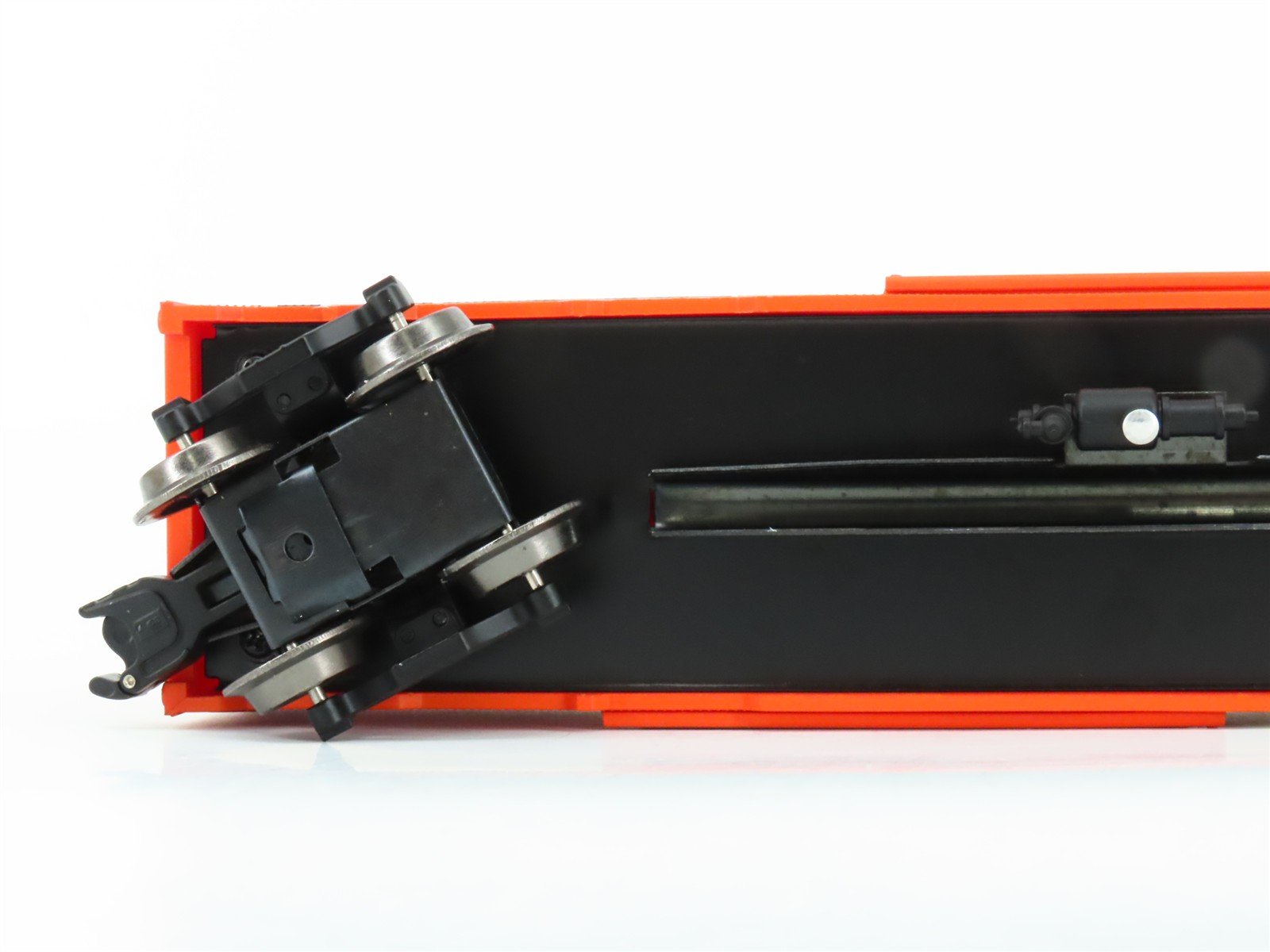 O Gauge 3-Rail Menards Gold Line 279-5776 ATSF Chief Box Car #5841 w/ Graffiti