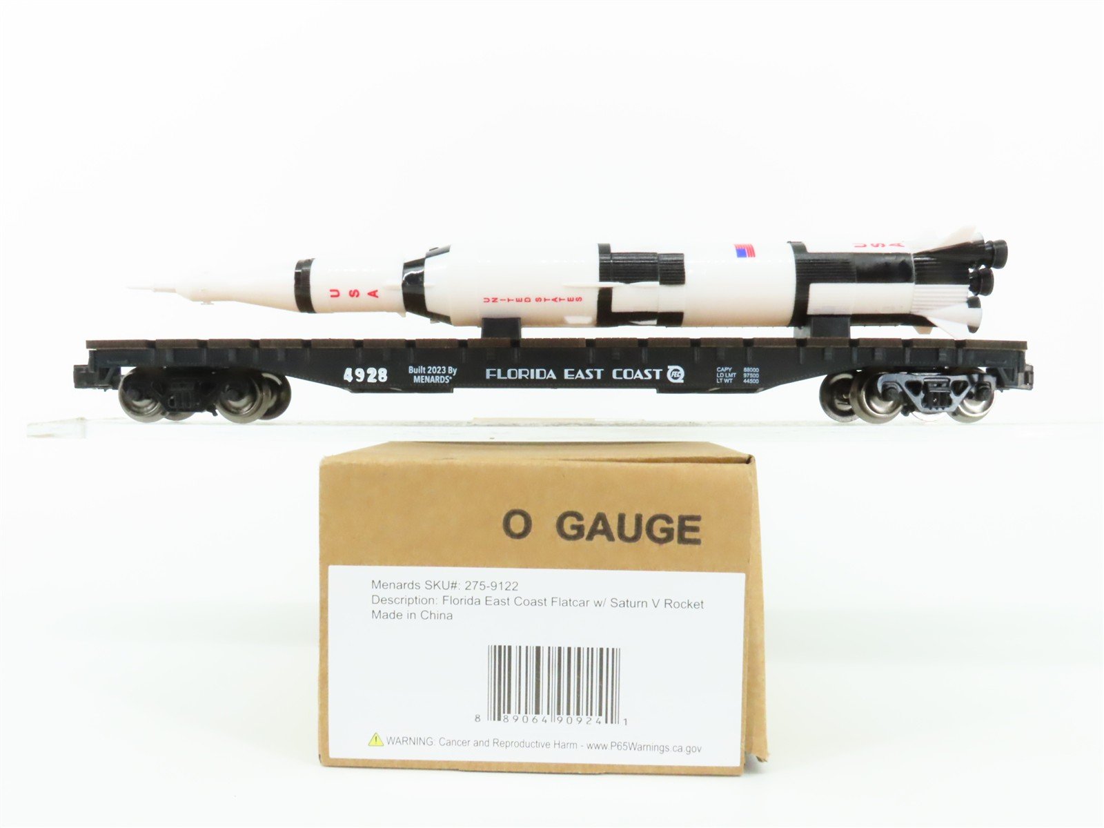 O Gauge 3-Rail Menards Gold Line 275-9122 FEC Flat Car #4928 w/ Saturn V Rocket