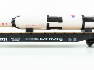 O Gauge 3-Rail Menards Gold Line 275-9122 FEC Flat Car #4928 w/ Saturn V Rocket