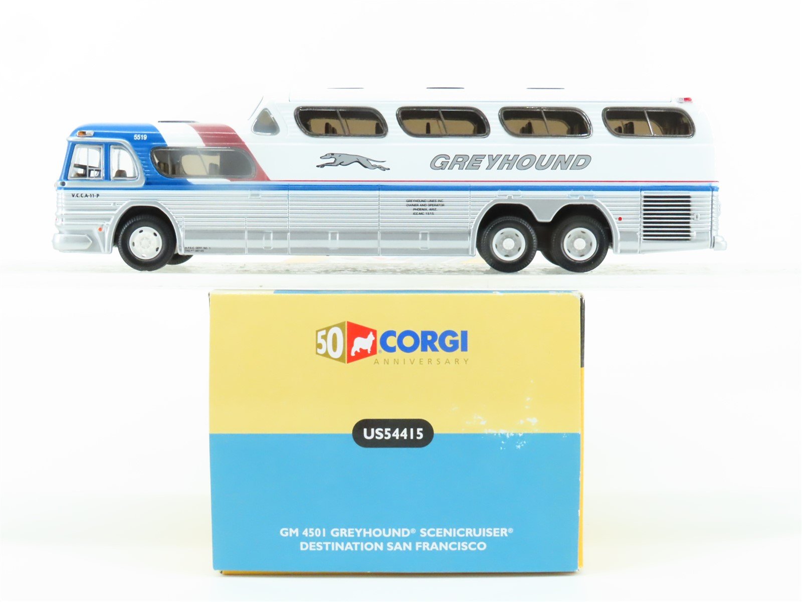 1:50 Corgi US54415 Die-Cast GM 4501 Greyhound Scenicruiser Dest San Francisco