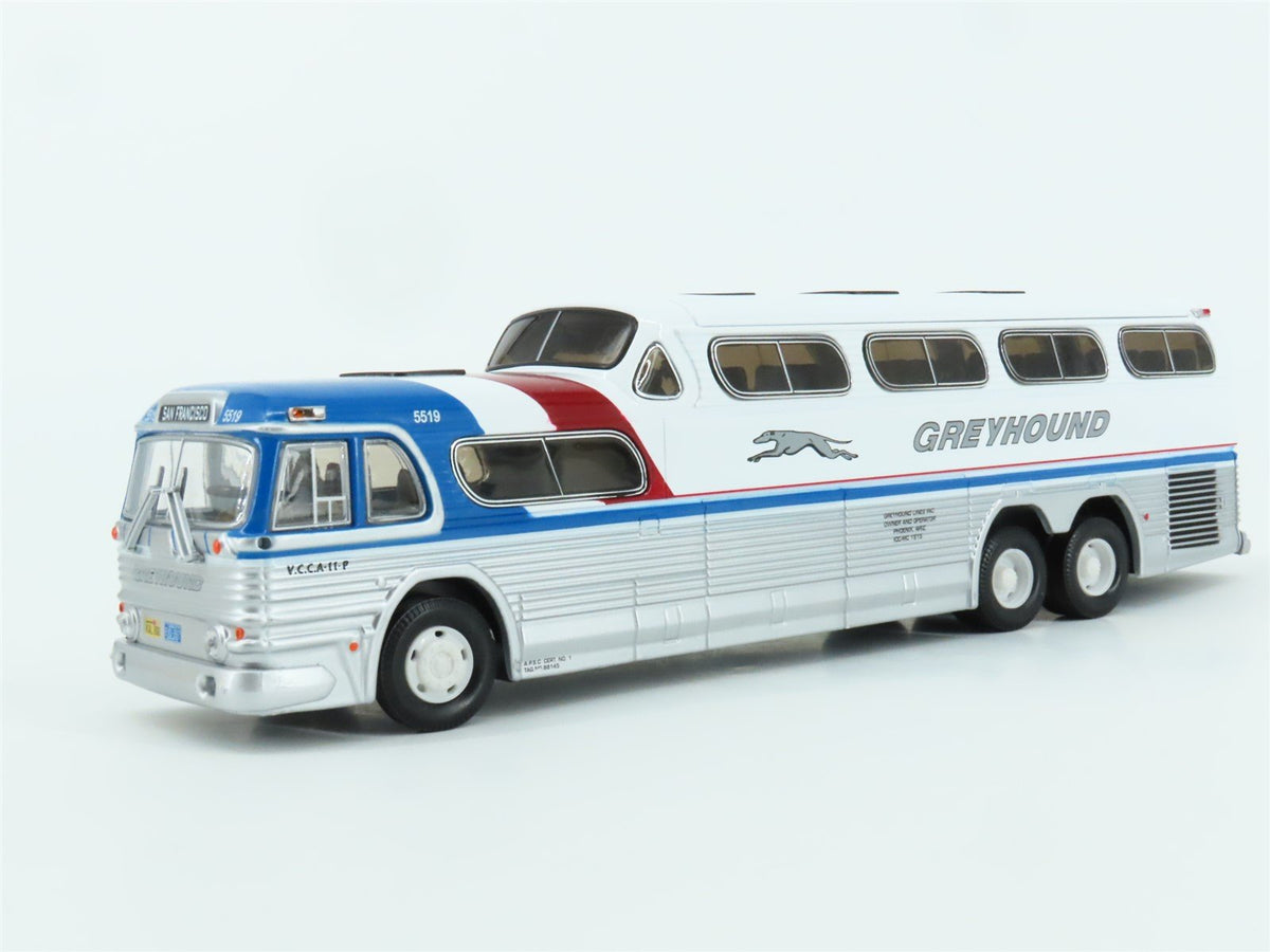 1:50 Corgi US54415 Die-Cast GM 4501 Greyhound Scenicruiser Dest San Francisco