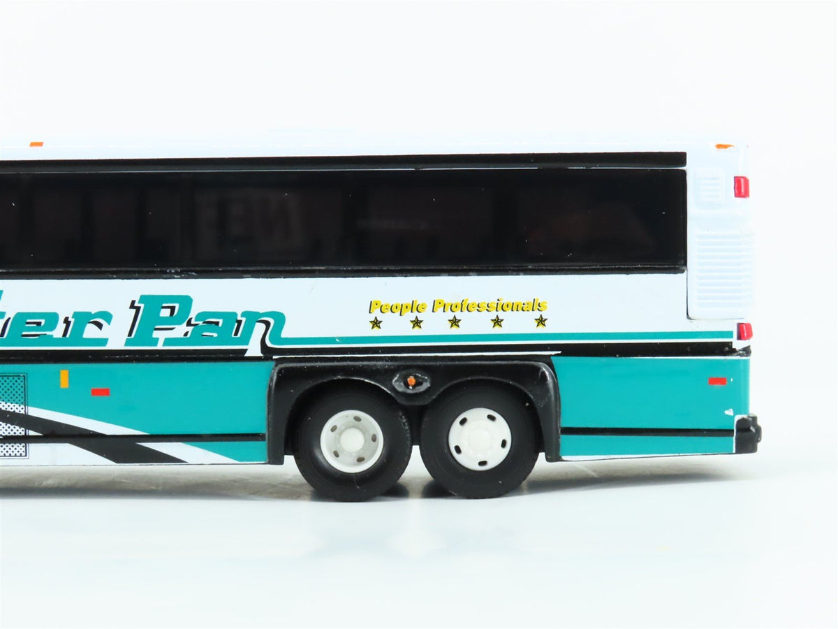 1:50 Scale Corgi 98422 Die-Cast Peter Pan MCI-102 DL3 Trailways Bus