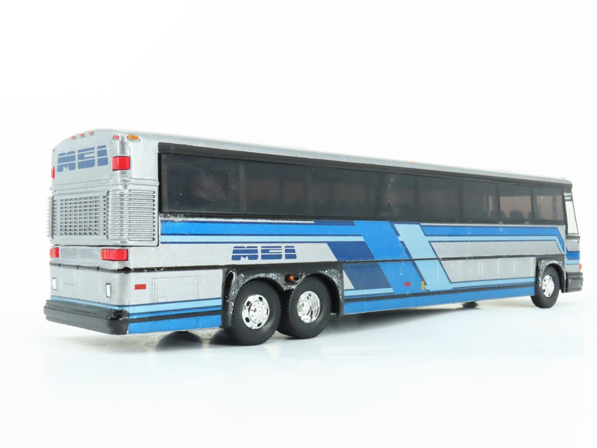 1:50 Scale Corgi 98421 Die-Cast Demonstration MCI-102 DL3 Bus