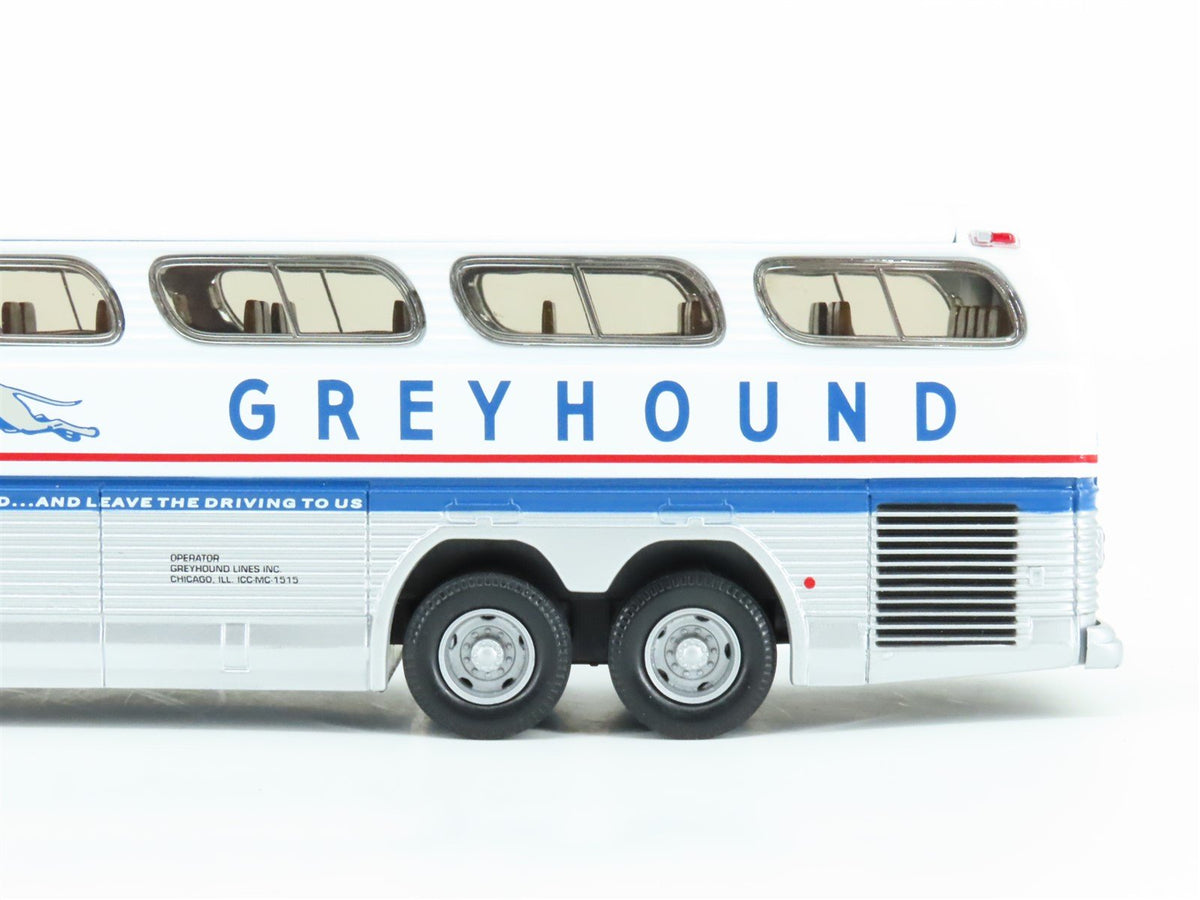 1:50 Corgi US54409 Die-Cast GM 4501 Greyhound Scenicruiser Dest Washington DC